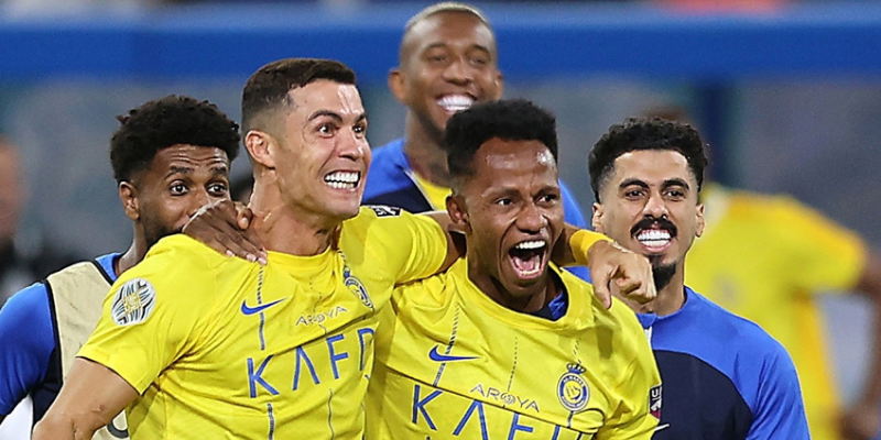 Tình huống nào được áp dụng đá phạt gián tiếp?